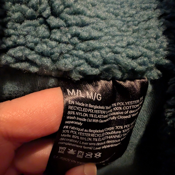 Lululemon Scuba Fleece Cropped Funnel Neck Pullover, M/L, Green - Picture 3 of 8